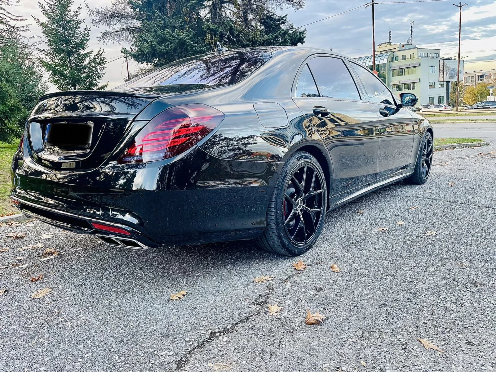 Mercedes-Benz S 500 63AMG/4Matic/Long/Генерация/2-ри собственик/Каско, снимка 4 - Автомобили и джипове - 54699410