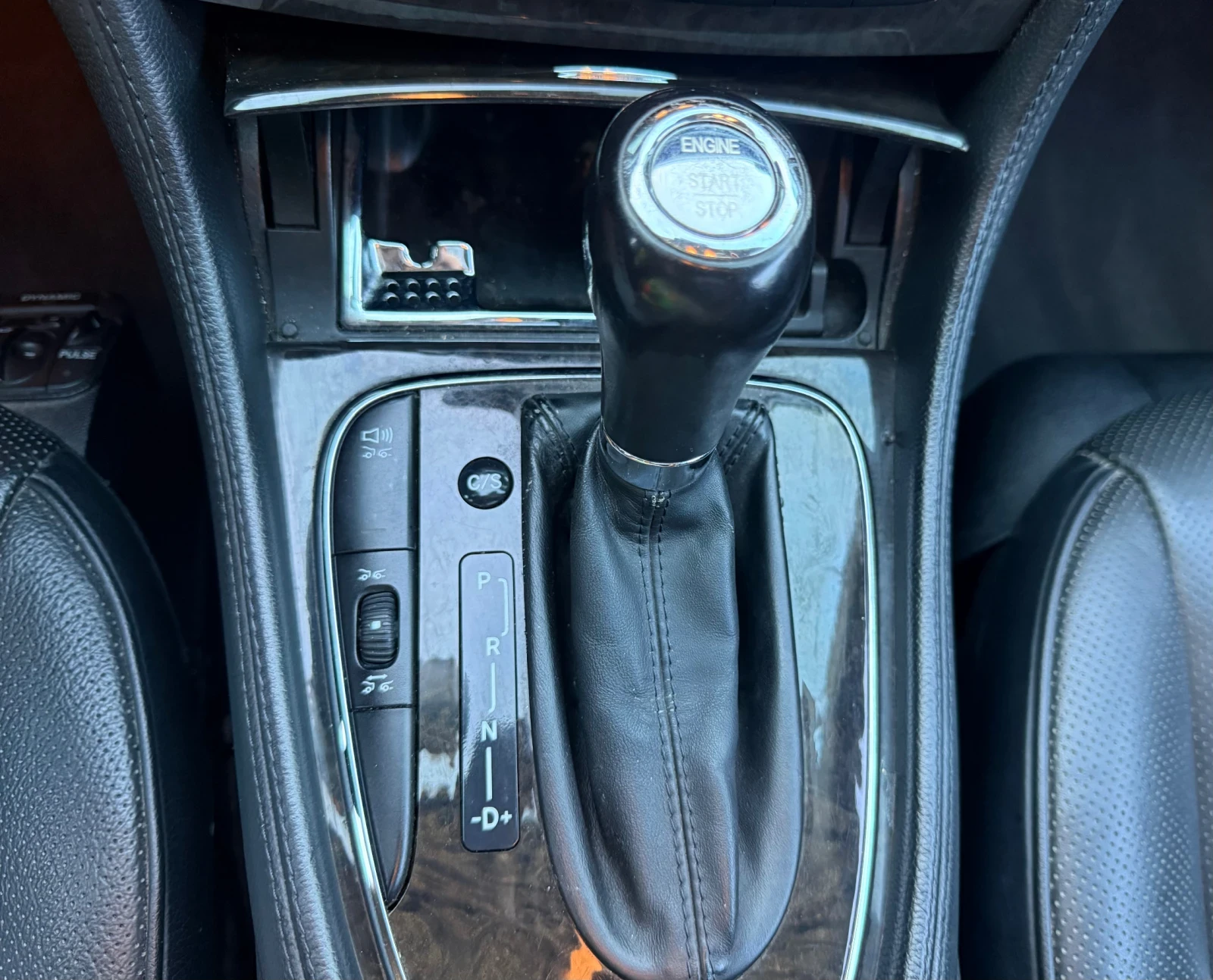 Mercedes-Benz CLS 500 AMG pack* Distronic* ГАЗ* Android navi* , снимка 7 - Автомобили и джипове - 55436175
