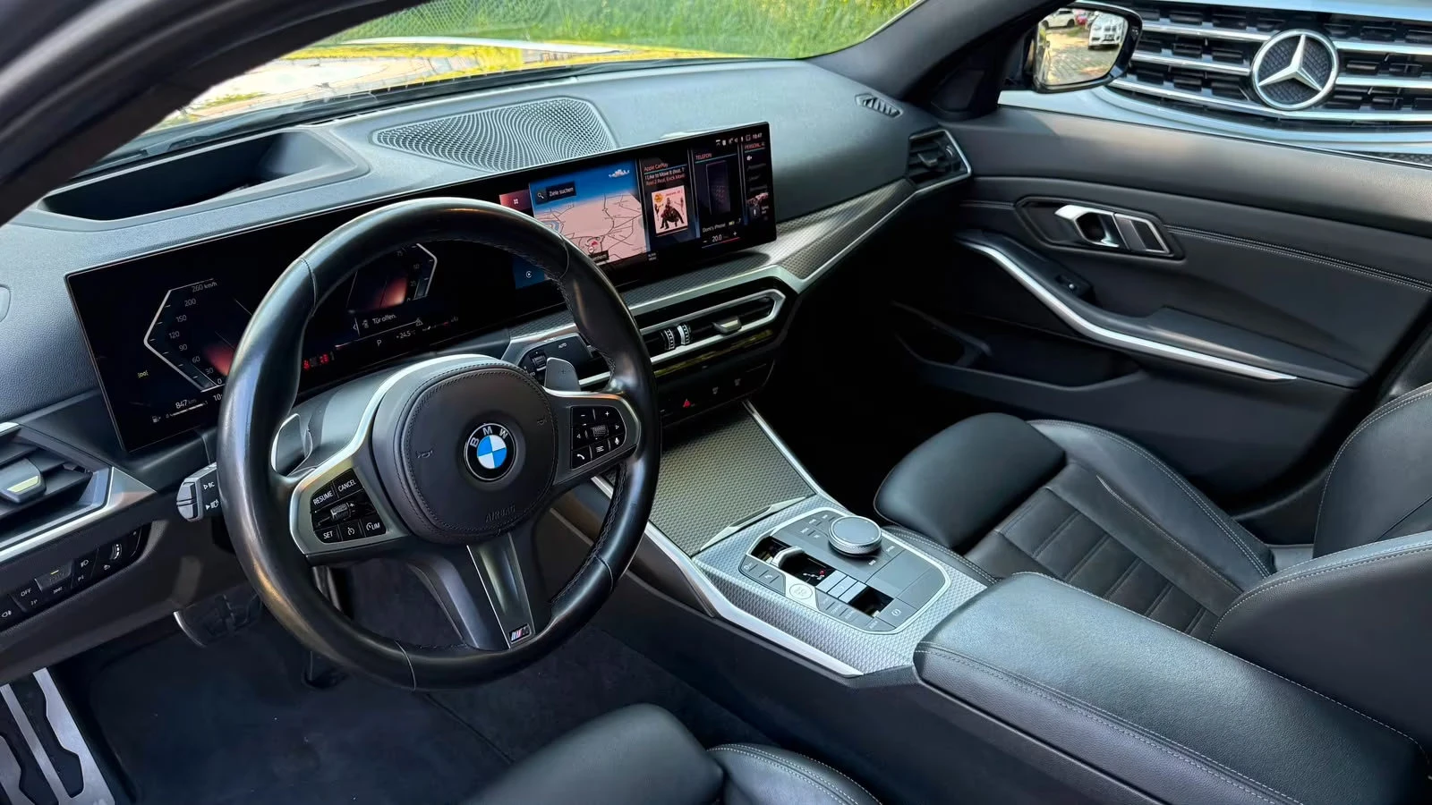 BMW 1800 d/xDRIVE/190HP/M PACK/HUD/CAM/H&K/FACE/649z, снимка 11 - Автомобили и джипове - 55441917