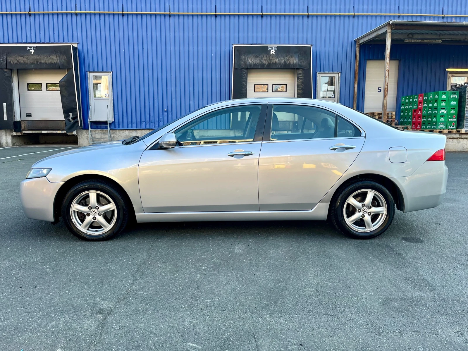 Honda Accord 2.2 140кс * Кожа* Круиз Контрол, снимка 3 - Автомобили и джипове - 55508530