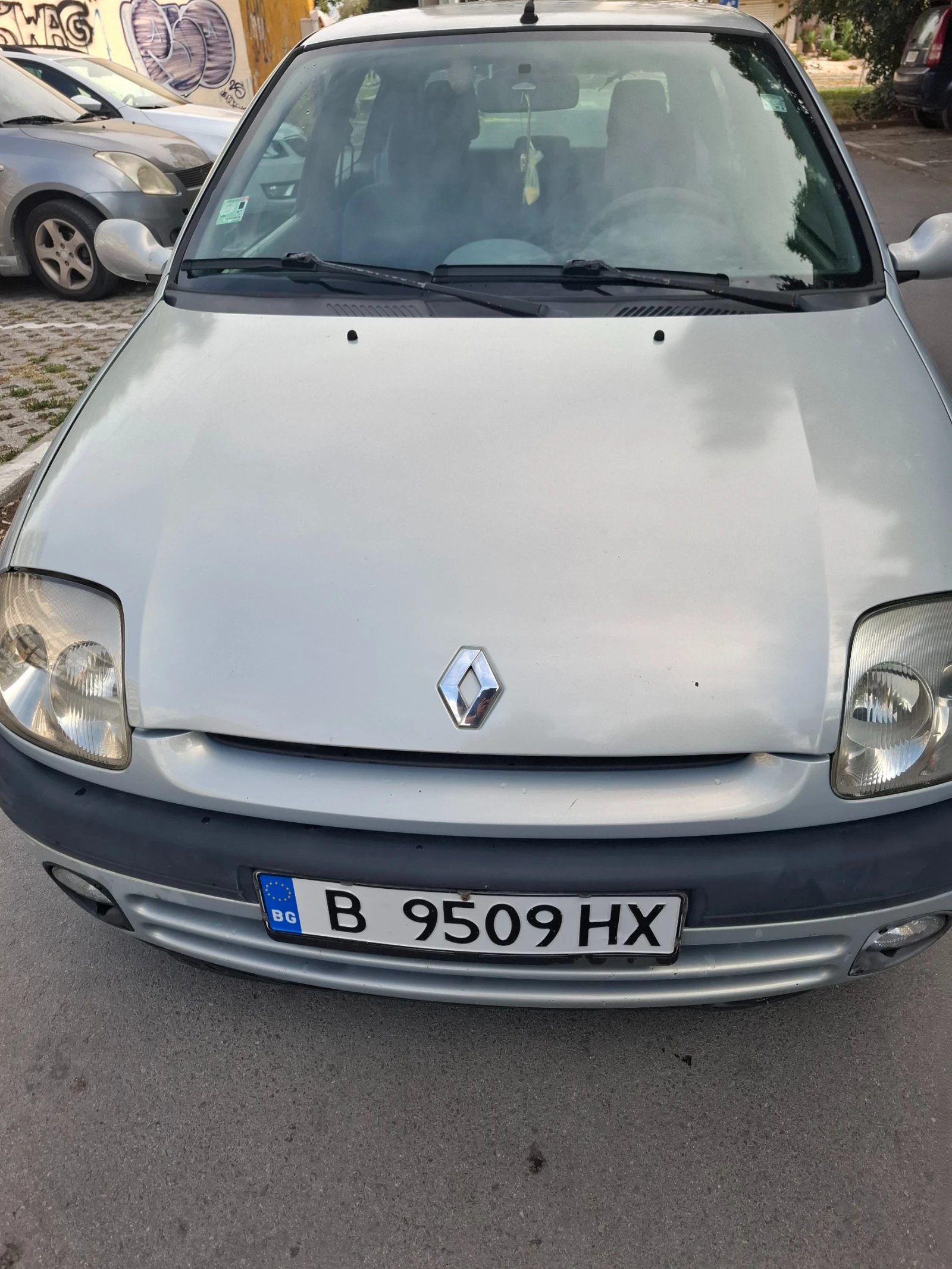 Renault Clio, снимка 2 - Автомобили и джипове - 56414531