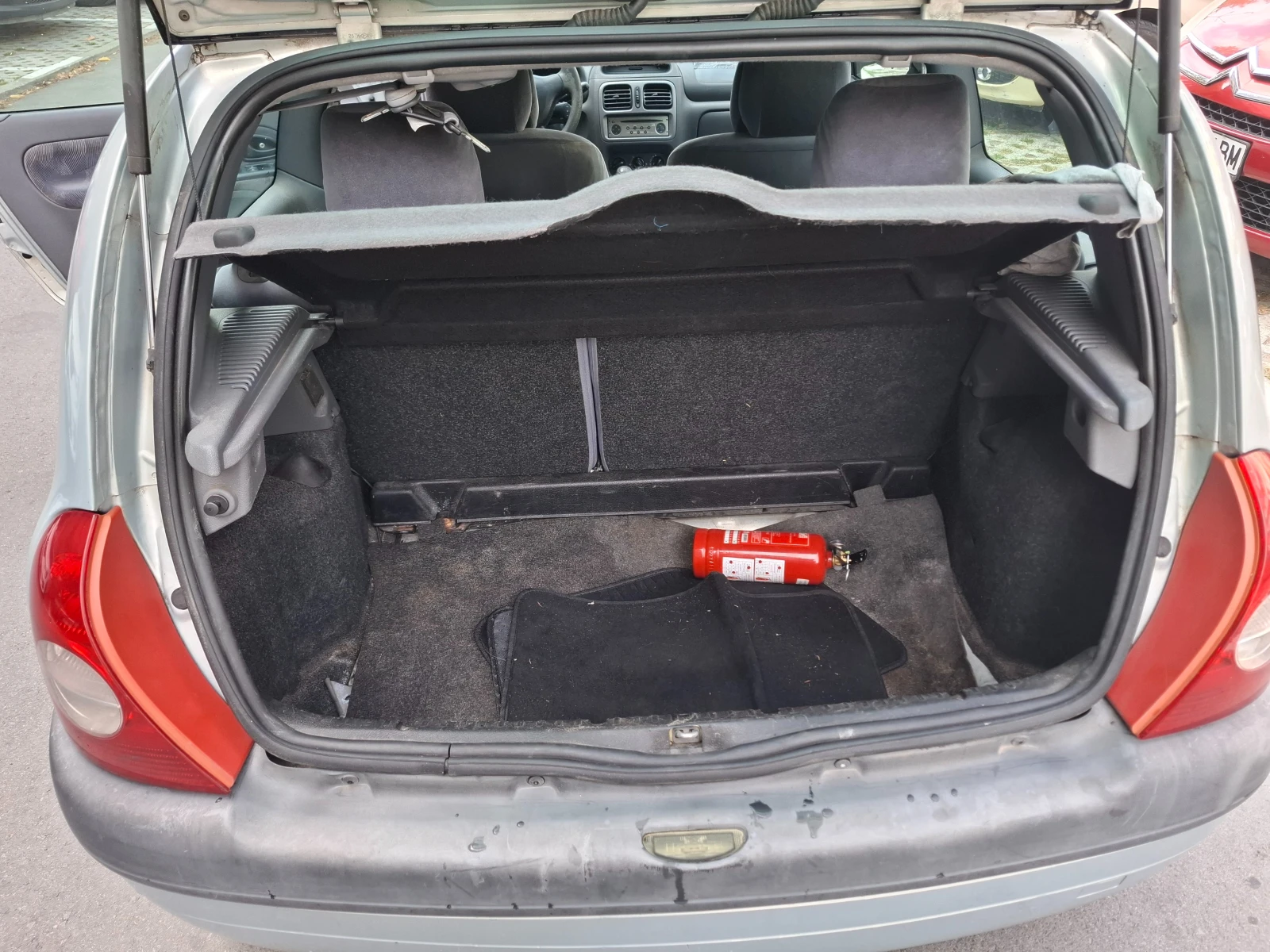 Renault Clio, снимка 9 - Автомобили и джипове - 56414531