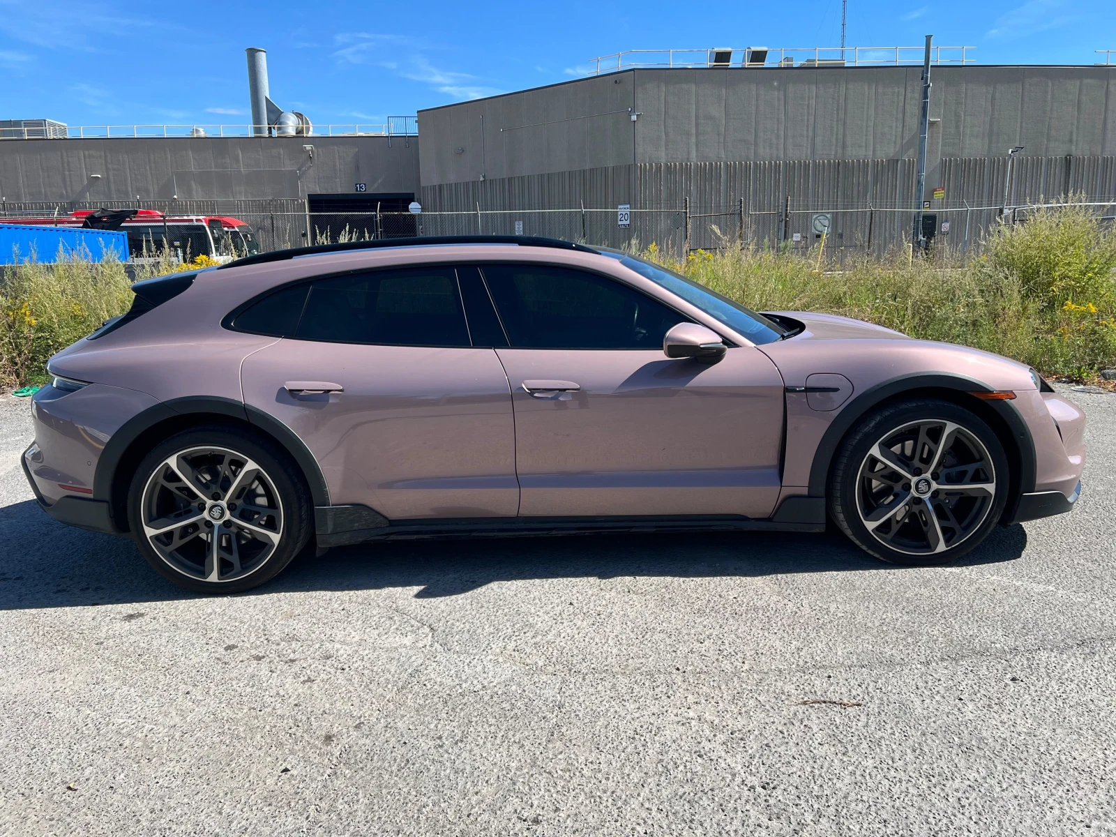 Porsche Taycan 4, CARFAX | Mobile.bg � ����������� 4