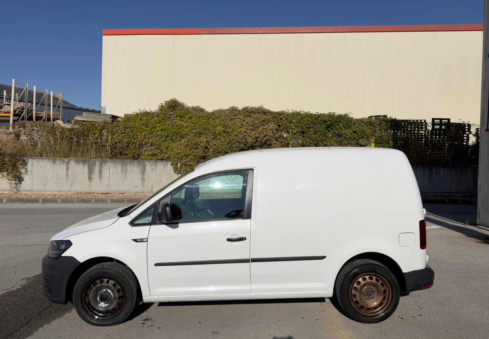 VW Caddy Caddy DSG автоматик, снимка 12 - Автомобили и джипове - 56594377