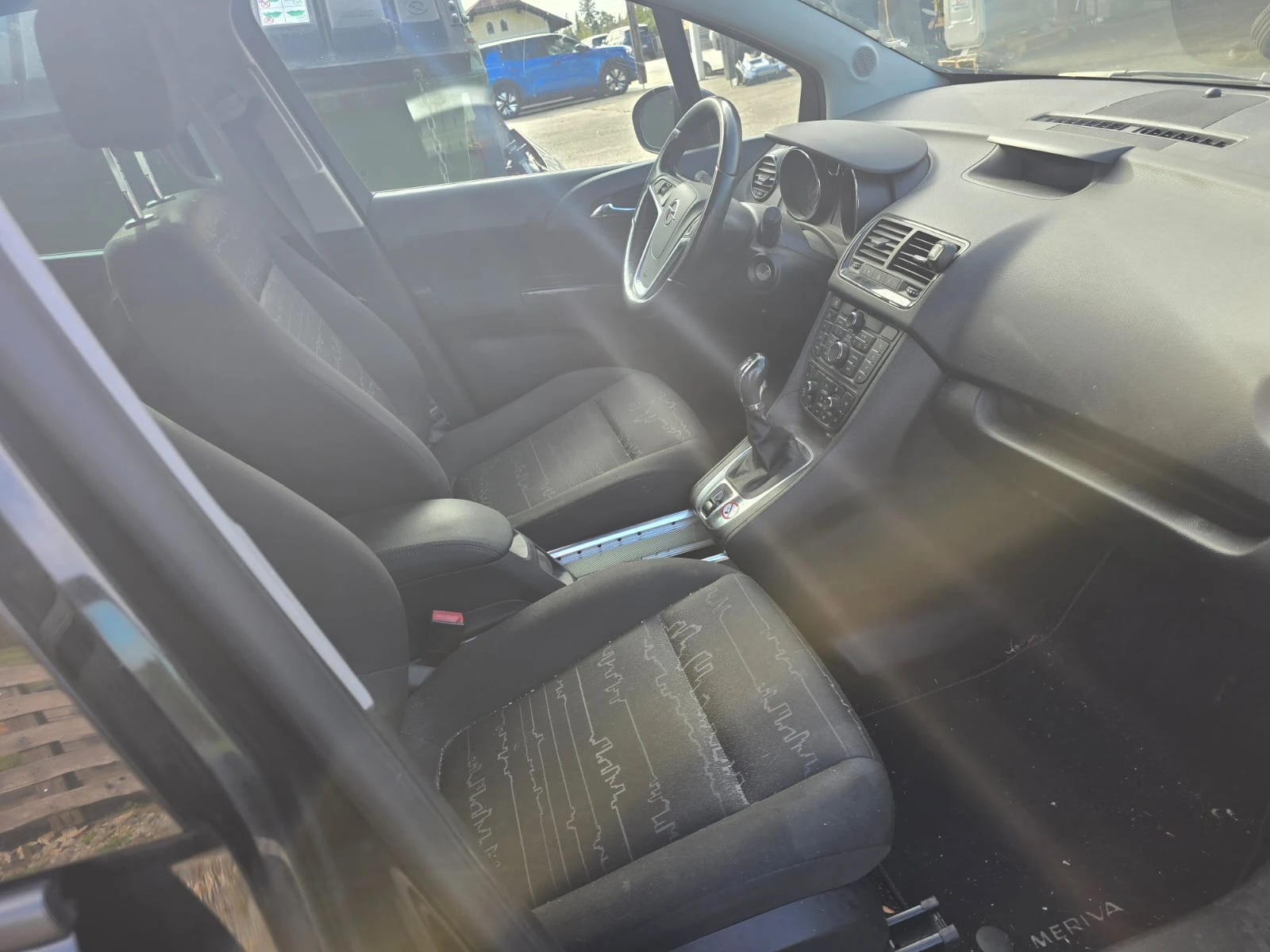 Opel Meriva 1.4i, снимка 9 - Автомобили и джипове - 56702478