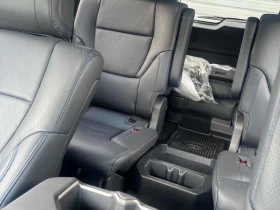 Toyota Sequoia Platinum 4WD / Carfax , снимка 11