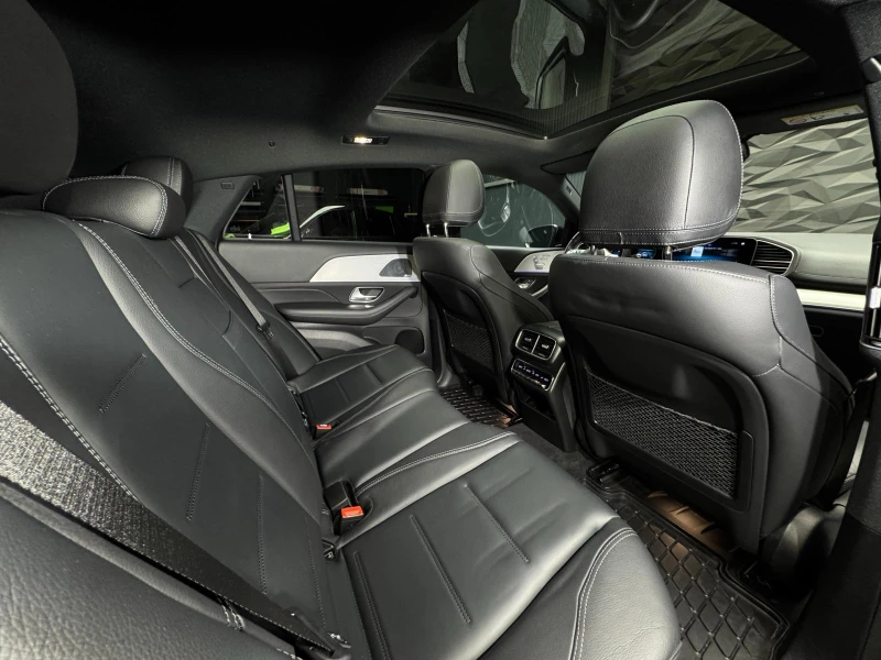 Mercedes-Benz GLE 350 d 4Matic Coupe AMG Pano* Camera* Подгрев, снимка 8 - Автомобили и джипове - 51072205