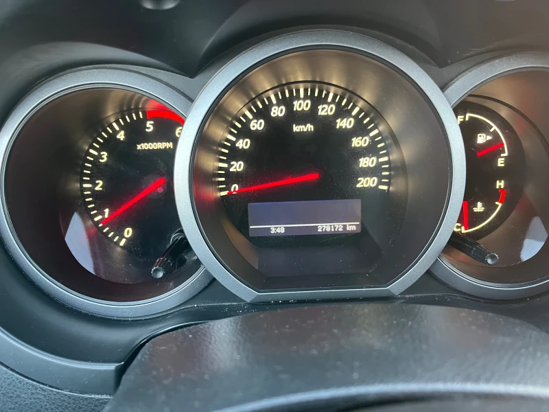 Suzuki Grand vitara 1.9ddis, снимка 13 - Автомобили и джипове - 52404893