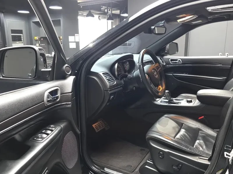 Jeep Cherokee 3.6 AWD - ���� 30% ����� | Mobile.bg � ����������� 10
