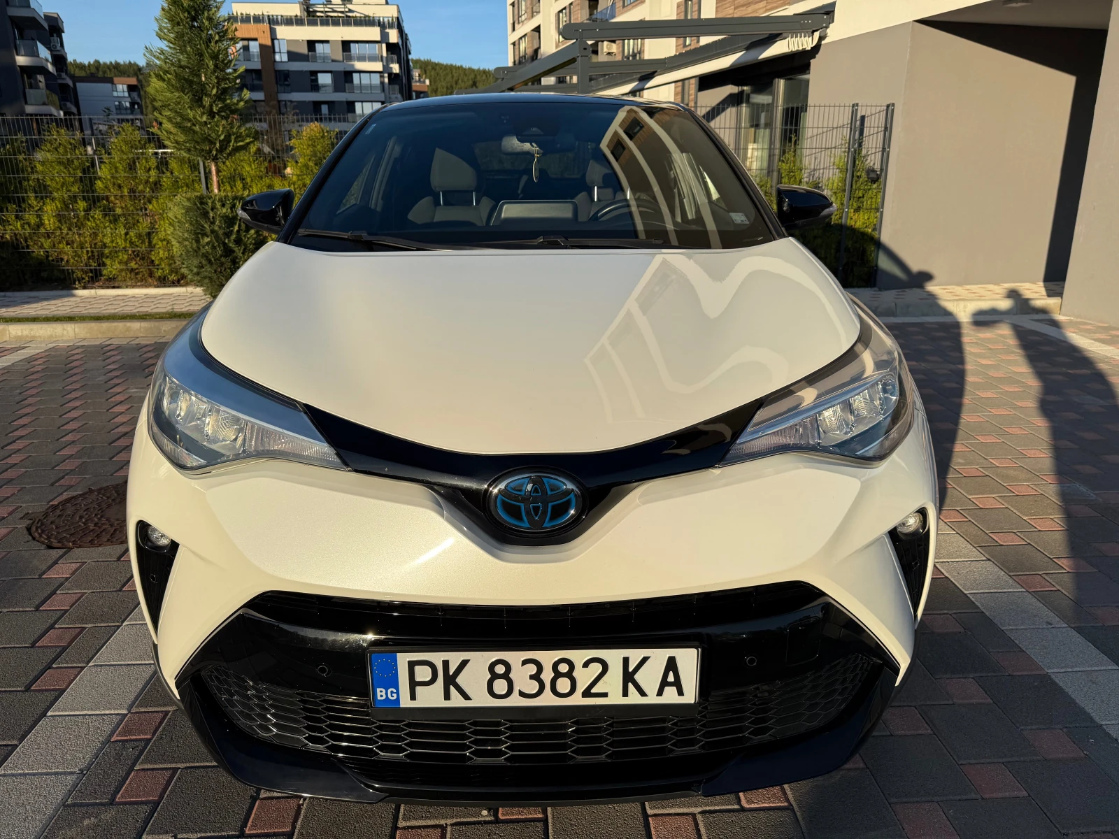 Toyota C-HR Гаранция Team Deutschland Hybrid 184hp - изображение 3