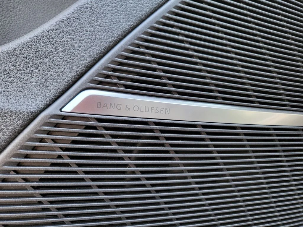 Audi SQ7 MATRIX* B&O* AHK* PANO* HUD* 7-SIT | Mobile.bg   13