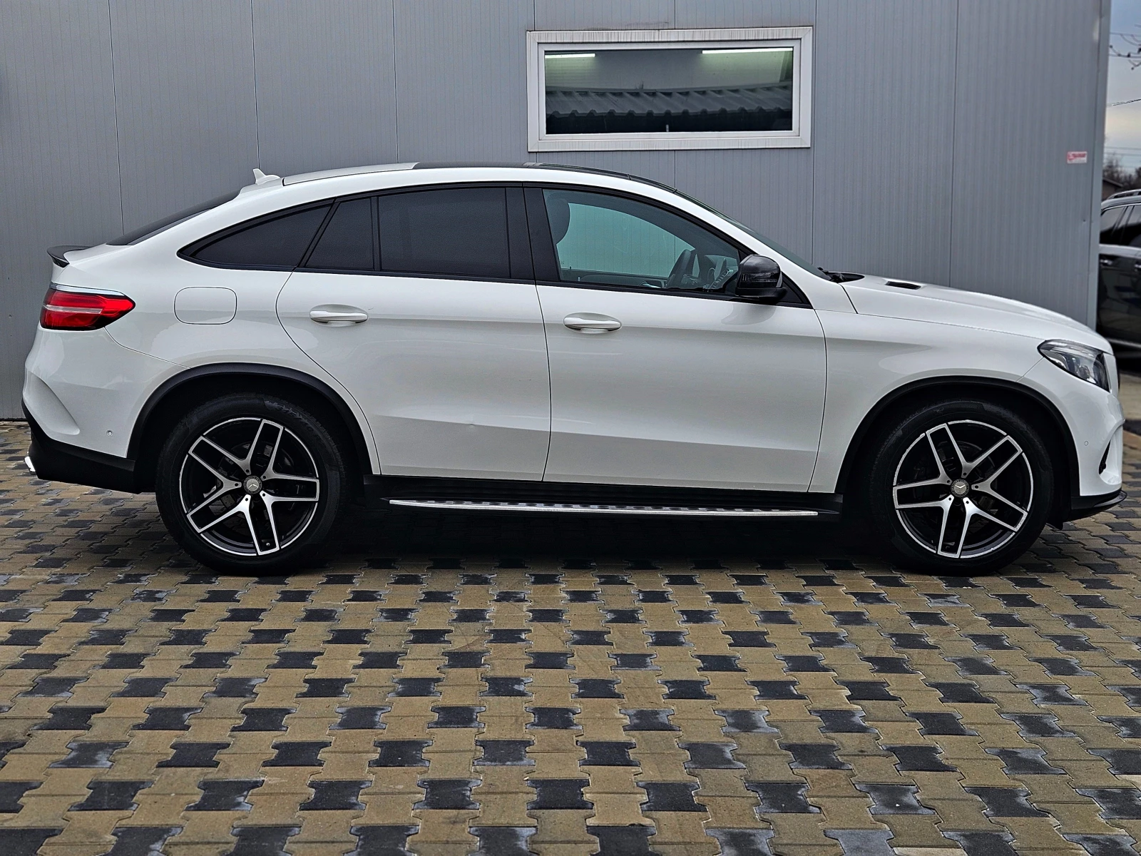 Mercedes-Benz GLE Coupe 6.3AMG/9G/GERMANY/PANO/CAMERA/AMBIENT/ПОДГРЕВ/LIZI - изображение 5