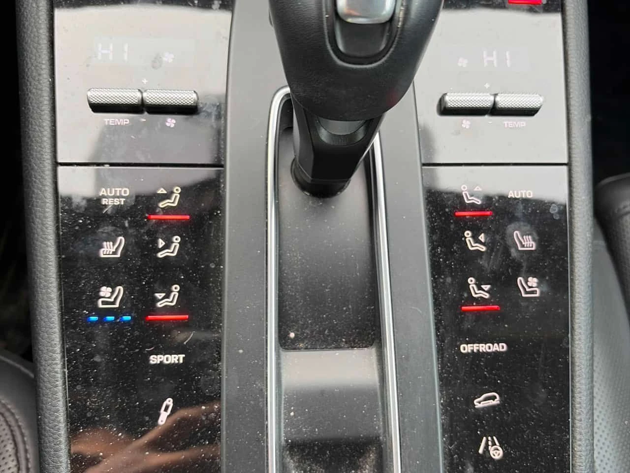 Porsche Macan S  CARFAX, снимка 10 - Автомобили и джипове - 53854361