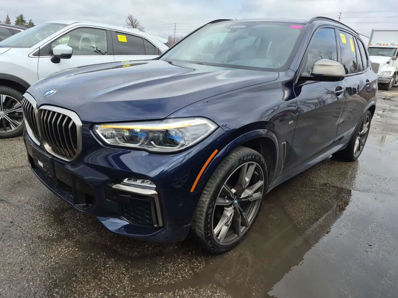 BMW X5 M50I* ЛАЗЕРИ* ДИСТРОНИК* ОБДУХВАНЕ* H/K* PANO* 
