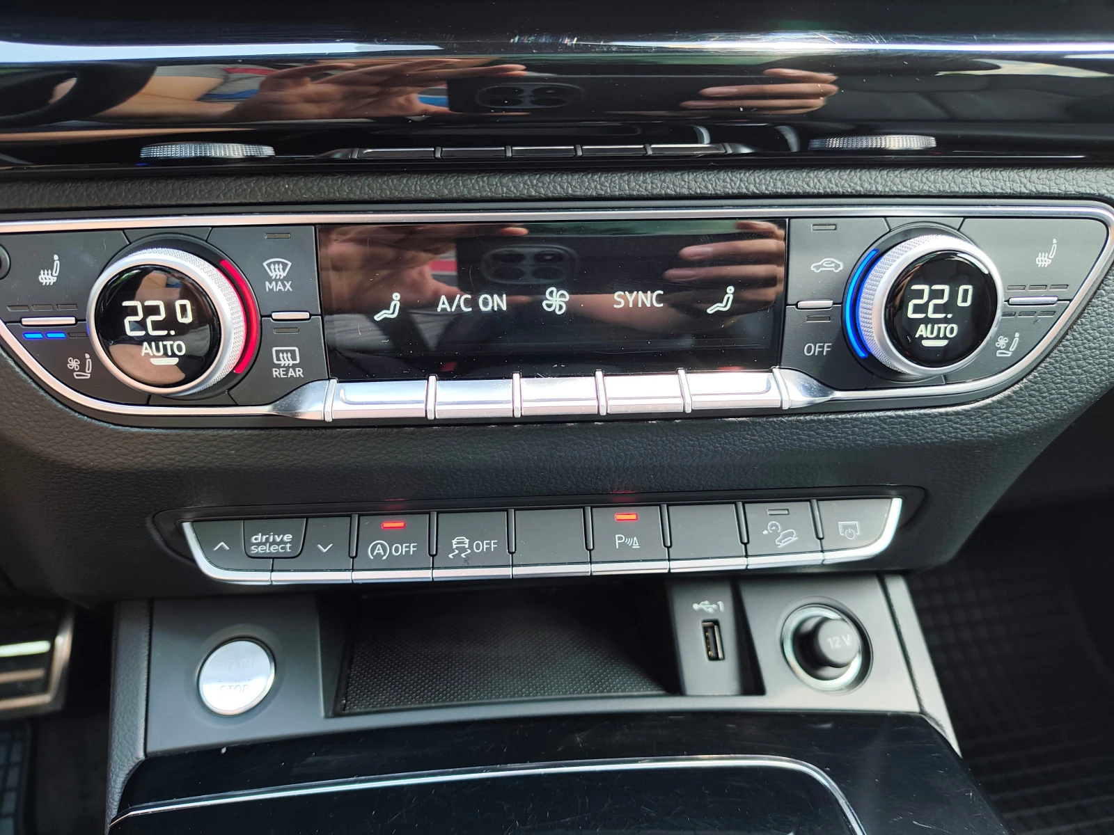 Audi Q5  Premium Plus 2.0L Mild Hybrid, снимка 10 - Автомобили и джипове - 55058557