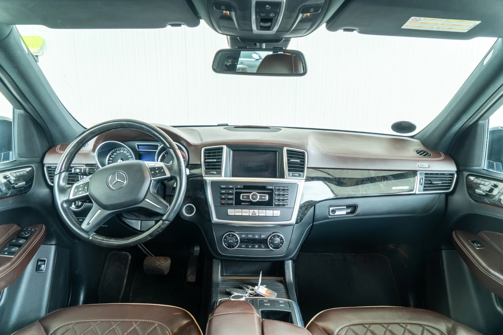 Mercedes-Benz ML 350 DESIGNO = V6 = DISTRONIC = FULL = 4MATIC = ЛИЗИНГ, снимка 11 - Автомобили и джипове - 55439270