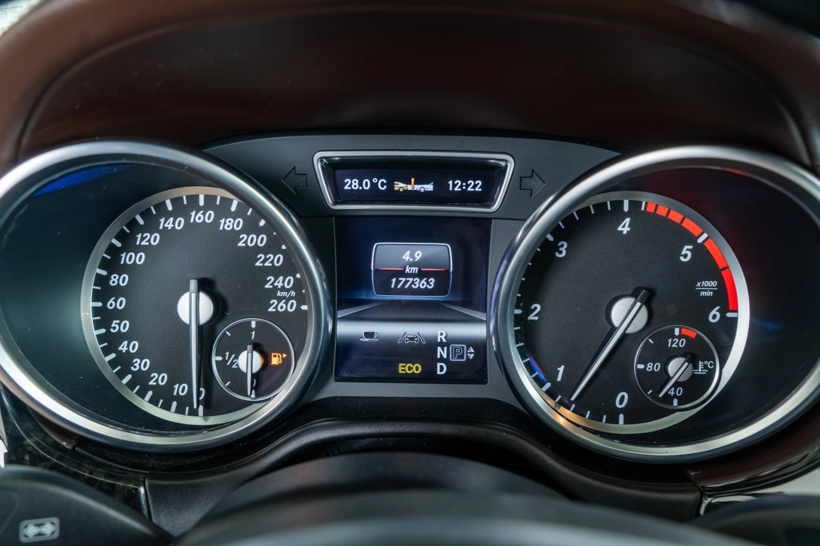 Mercedes-Benz ML 350 DESIGNO = V6 = DISTRONIC = FULL = 4MATIC = ЛИЗИНГ, снимка 12 - Автомобили и джипове - 55439270