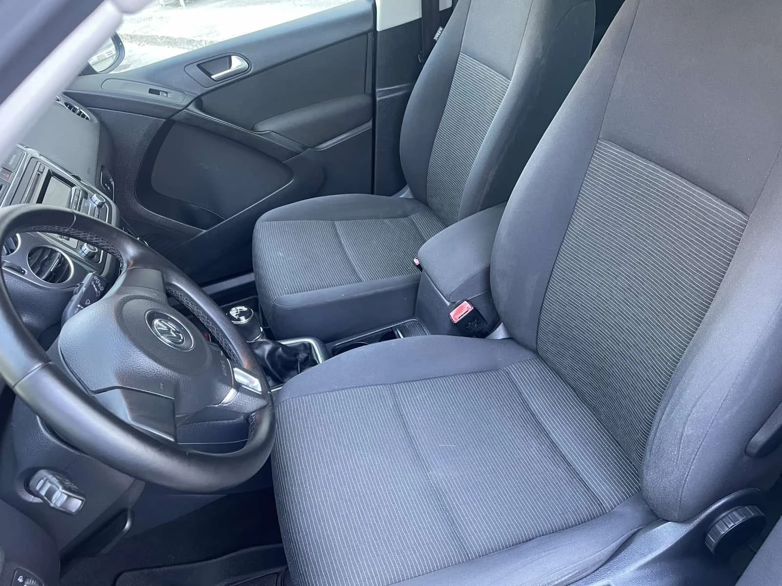 VW Tiguan 1.4 TSI Франция, снимка 11 - Автомобили и джипове - 55737353