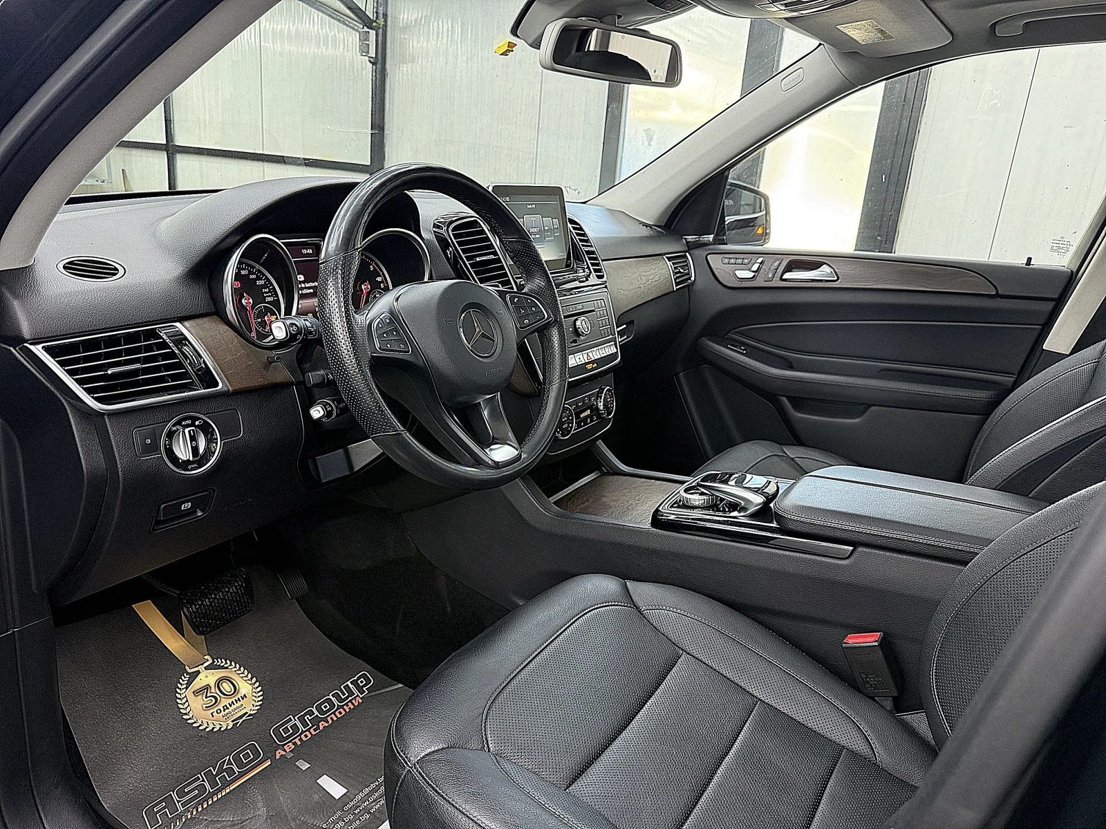 Mercedes-Benz GLE 350 360-K/PANORAMA/AMG-line/9gt/ПОДГРЕВ ОБДУХВАНЕ Л-Г, снимка 11 - Автомобили и джипове - 56164529
