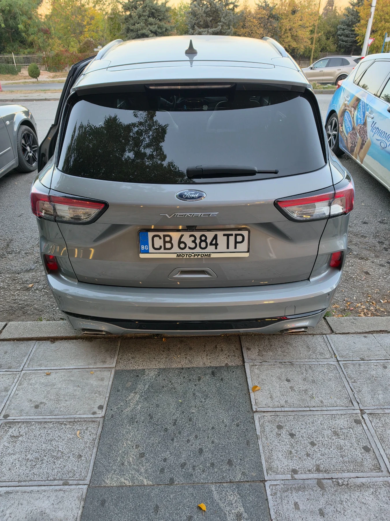 Ford Kuga Vignale , снимка 4 - Автомобили и джипове - 56381553