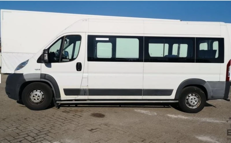 Fiat Ducato 3.0 LPG с рампа за инвалидни, снимка 2 - Бусове и автобуси - 47543421