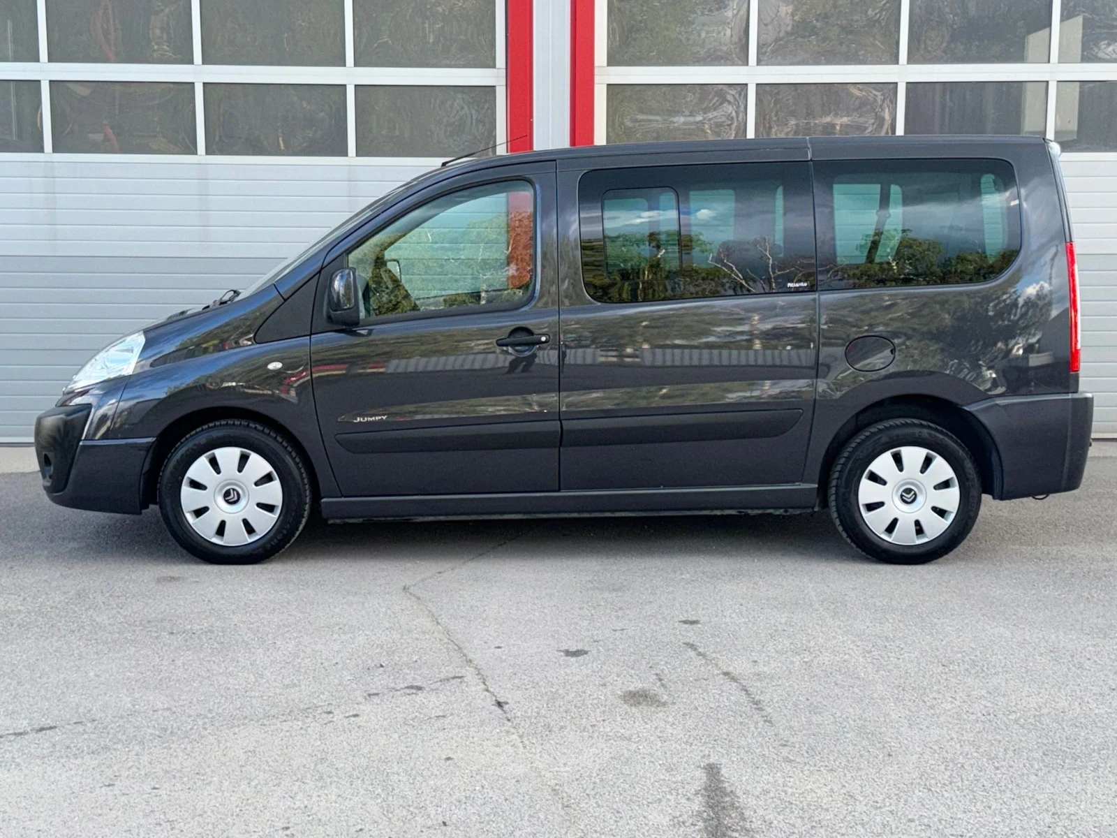 Citroen Jumpy 2.0HDI KLIMATRONIK 8-МЕСТЕН 6-СКОРОСТИ ЛИЗИНГ!!!, снимка 6 - Бусове и автобуси - 55869199