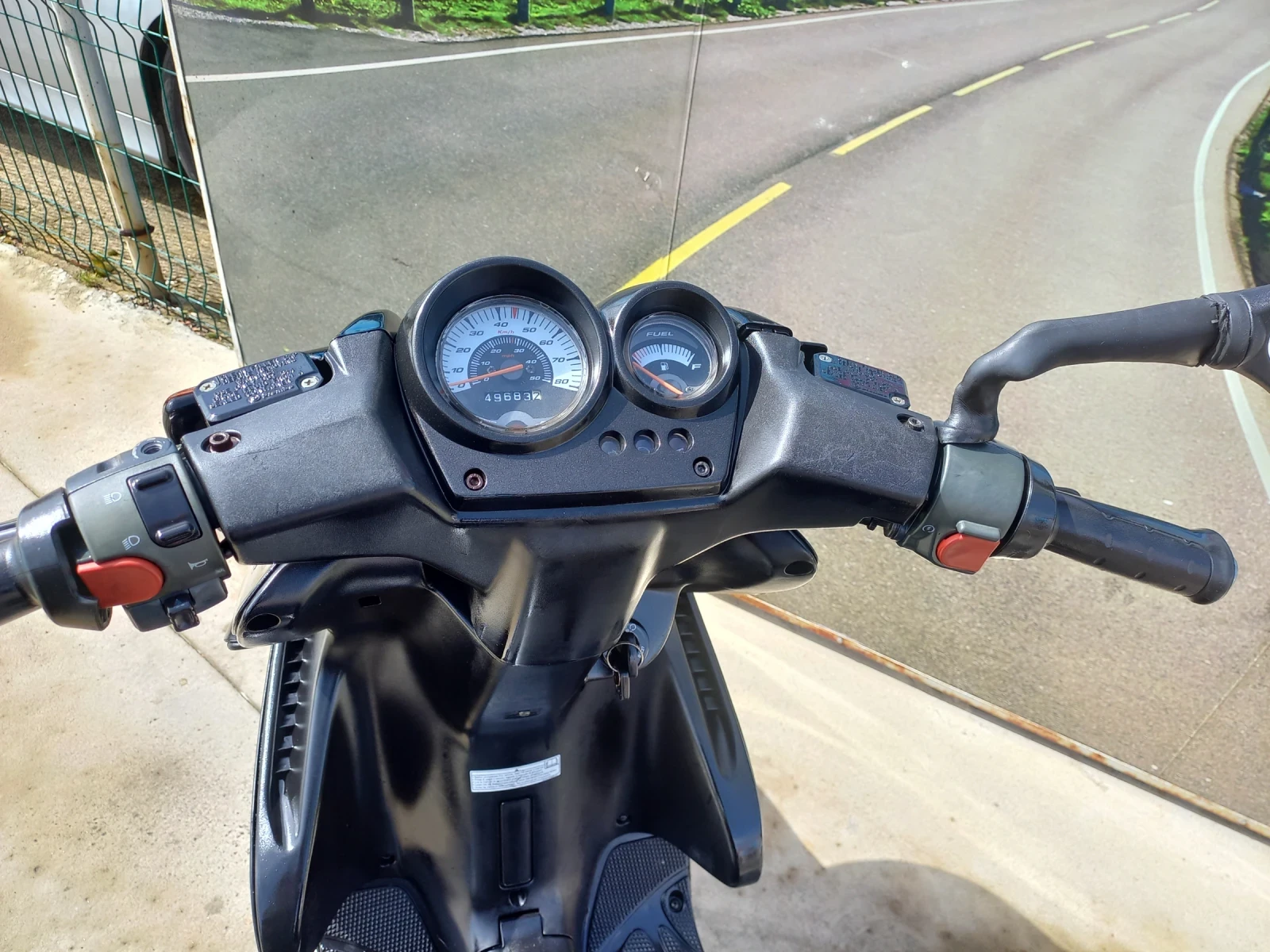 Yamaha Aerox 50 - изображение 7