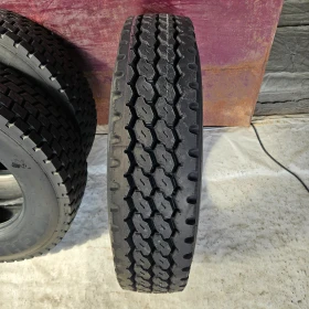 Гуми, снимка 1