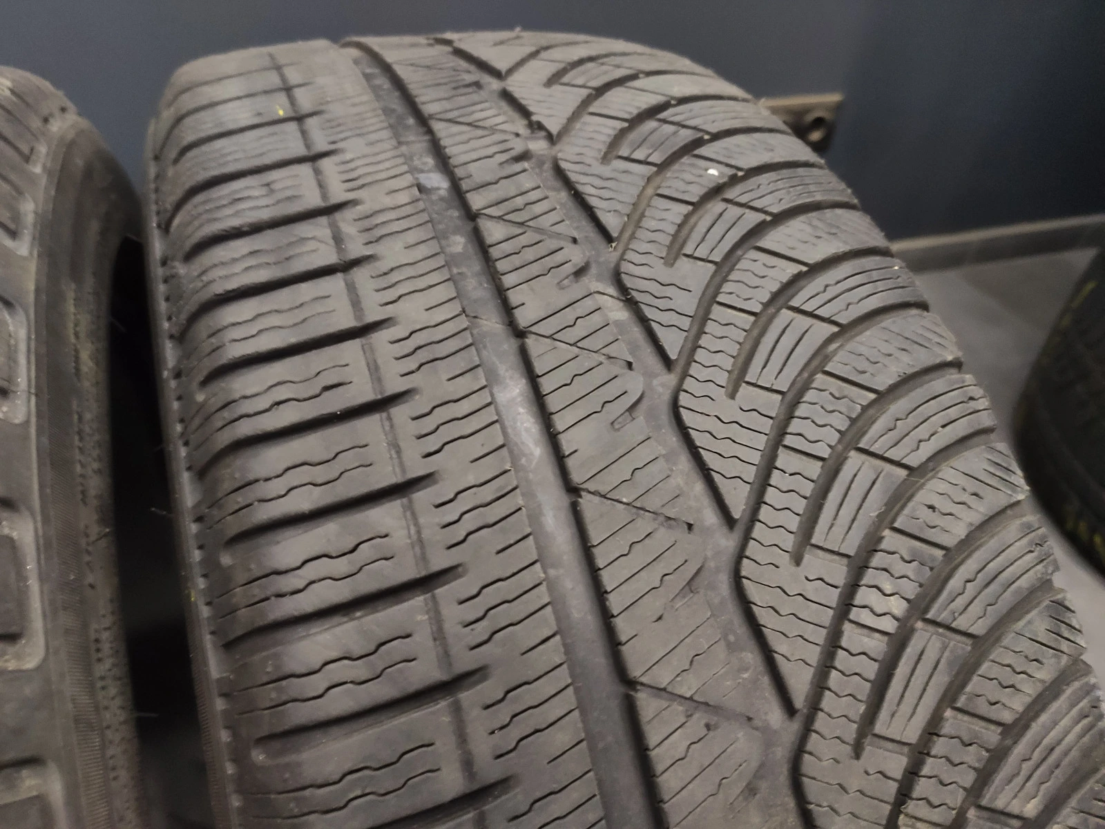  235/45R19 | Mobile.bg   6