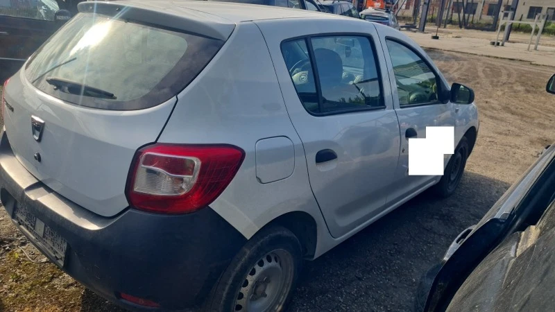 Dacia Sandero 1.1i D4FF732, снимка 5 - Автомобили и джипове - 41137306