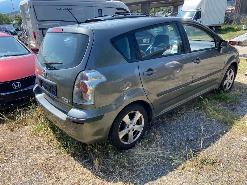 Toyota Corolla verso 1.8 бензин автоматик, снимка 2 - Автомобили и джипове - 46241254