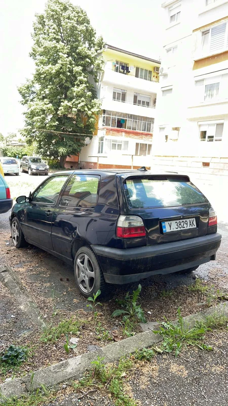 VW Golf 2.0 GTI, снимка 7 - Автомобили и джипове - 47504688