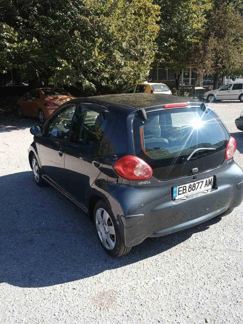 Toyota Aygo, снимка 11 - Автомобили и джипове - 48064441