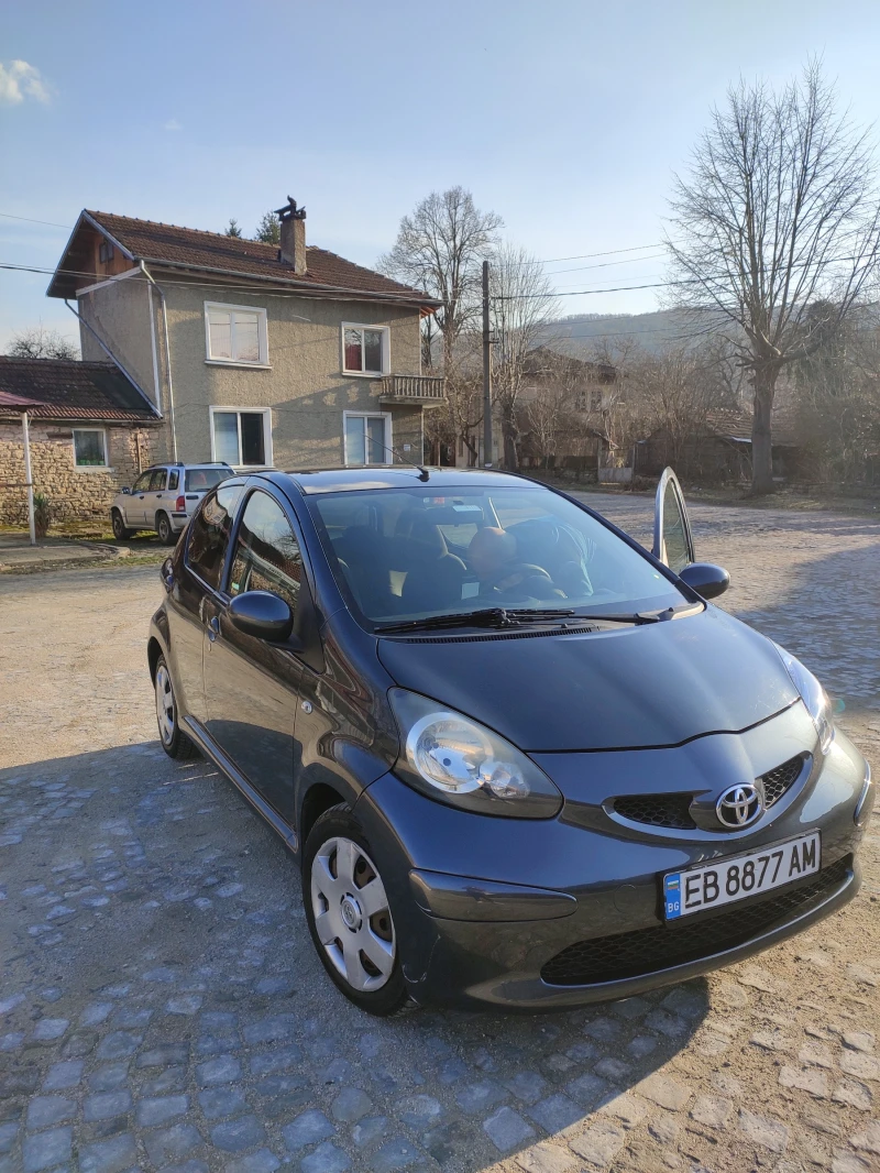 Toyota Aygo, снимка 1 - Автомобили и джипове - 48064441