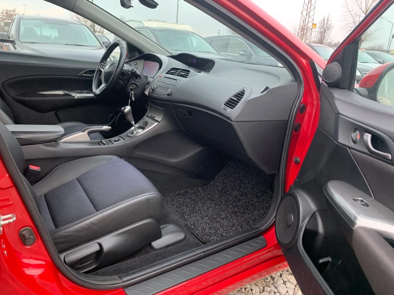 Honda Civic 1.8-FACELIFT-EURO5-РЯДКО-ЗАПАЗЕН-1Г-Гаранция!, снимка 9 - Автомобили и джипове - 48773331