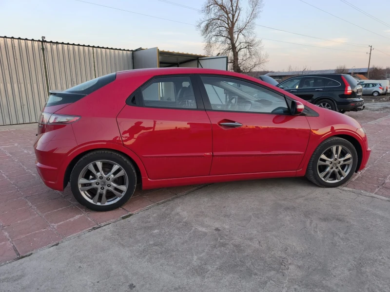 Honda Civic 1.8-FACELIFT-EURO5-РЯДКО-ЗАПАЗЕН-1Г-Гаранция!, снимка 6 - Автомобили и джипове - 48773331