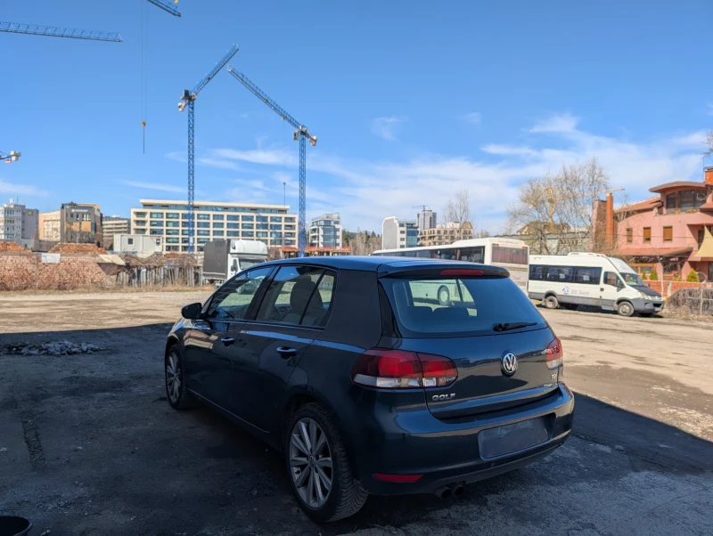 VW Golf 2.0TDI, снимка 4 - Автомобили и джипове - 49406500