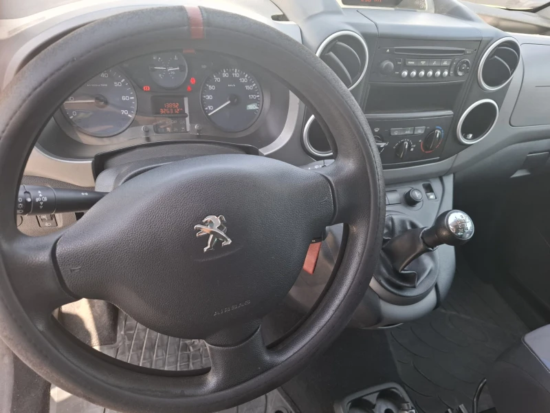 Peugeot Partner, снимка 3 - Автомобили и джипове - 52256366