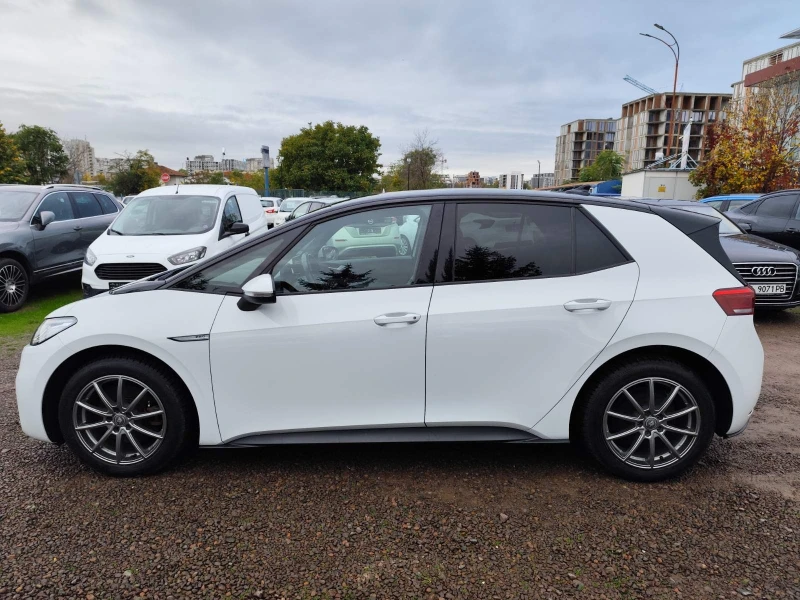 VW ID.3 Pro Performance, снимка 3 - Автомобили и джипове - 52346407