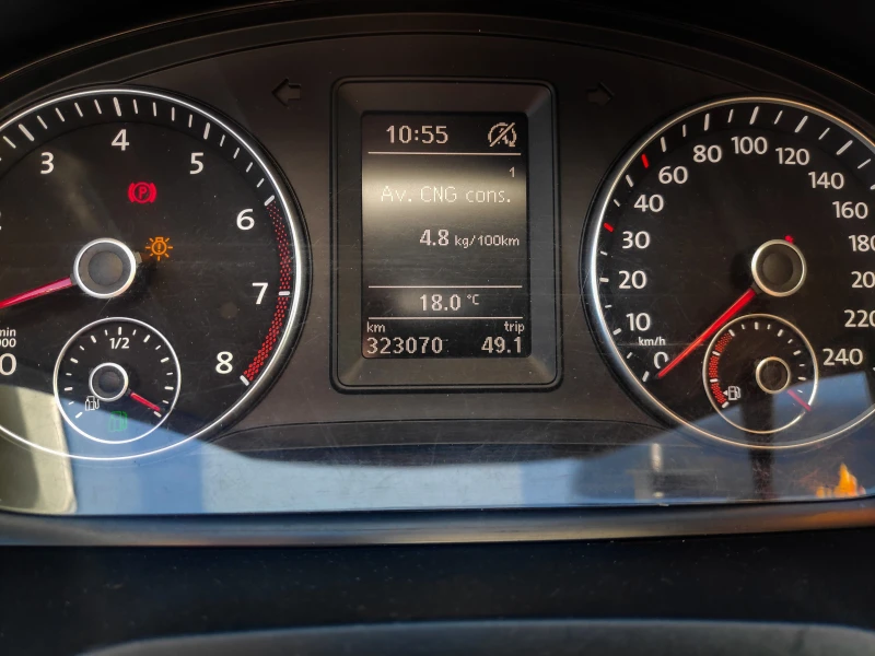 VW Caddy MAXI 6+ 1, снимка 13 - Автомобили и джипове - 52413575