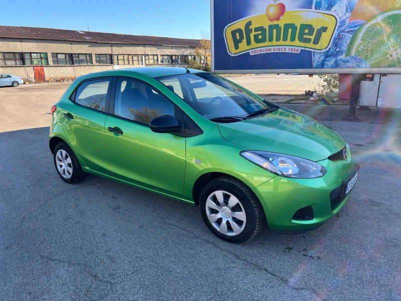Mazda 2, снимка 8 - Автомобили и джипове - 52428018
