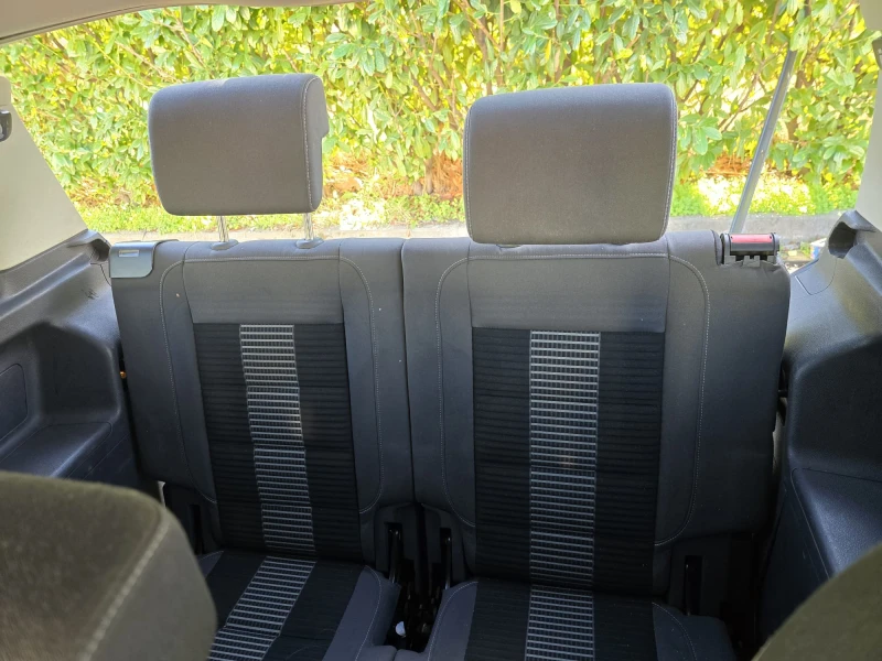 VW Touran United, снимка 6 - Автомобили и джипове - 52615210