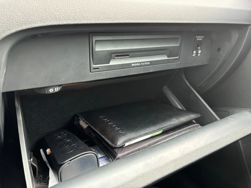 Skoda Octavia 2.0tdi 150hp, снимка 12 - Автомобили и джипове - 53132273