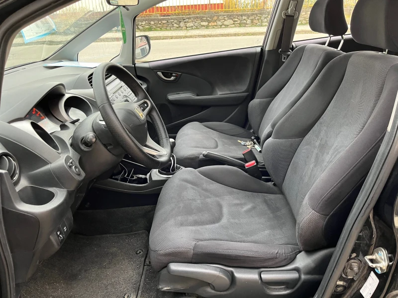 Honda Jazz 1.4i, снимка 7 - Автомобили и джипове - 53147780
