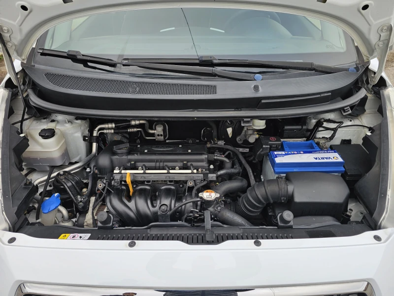 Kia Venga 1.4 CVVT COOL* NAVI* CAMERA, снимка 17 - Автомобили и джипове - 53445700