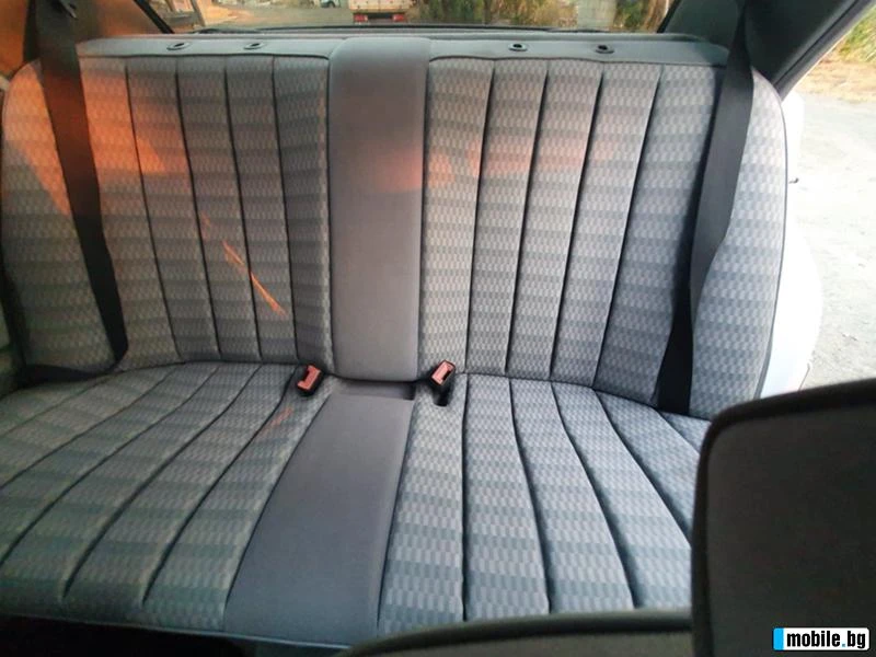 Mercedes-Benz 190, снимка 5 - Автомобили и джипове - 54496220