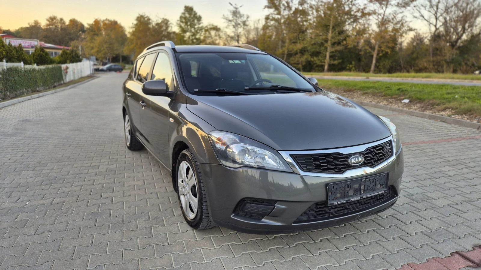 Kia Ceed 1.6 NAVI - [1] 