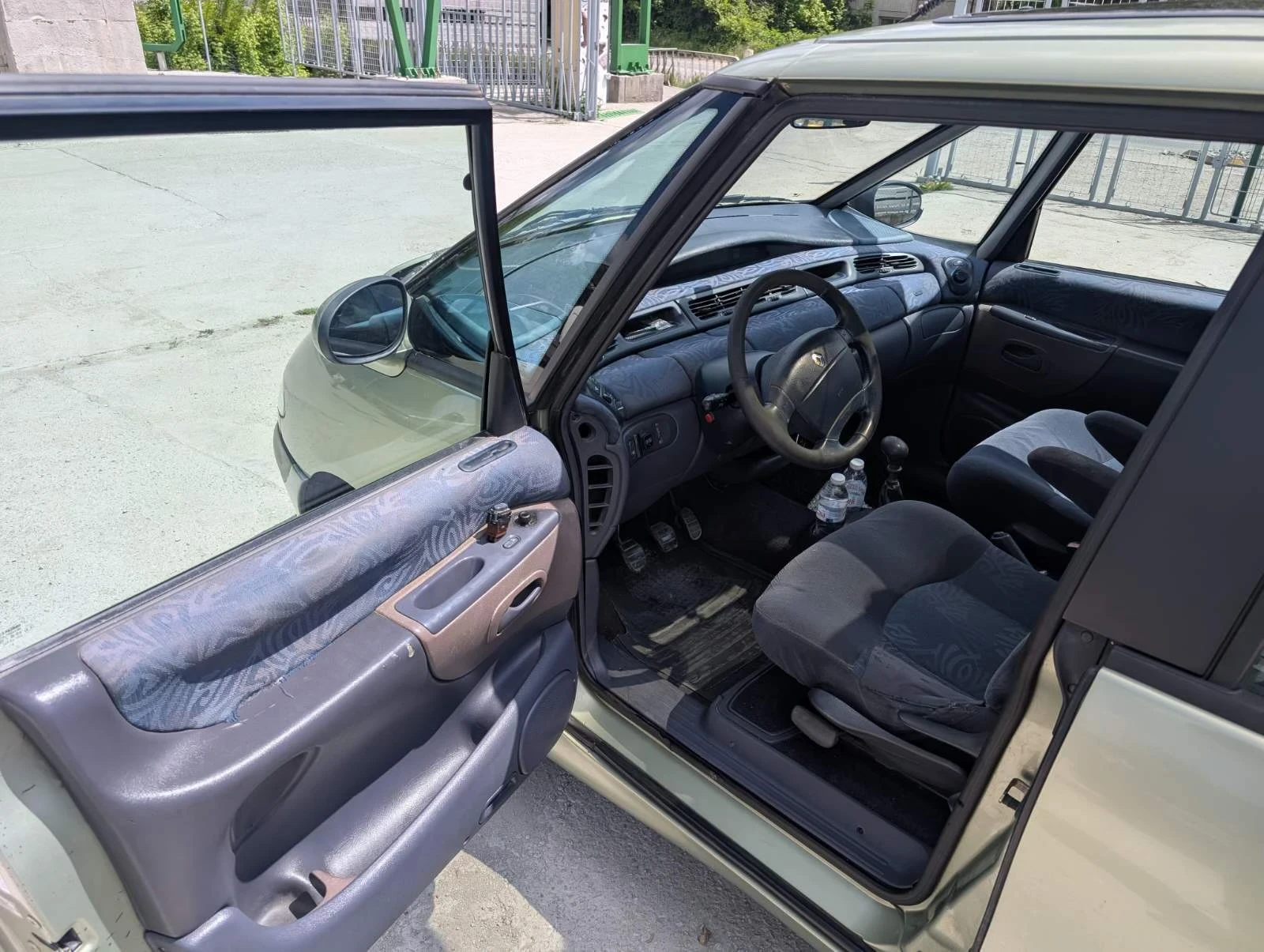 Renault Espace 2.0 - изображение 9
