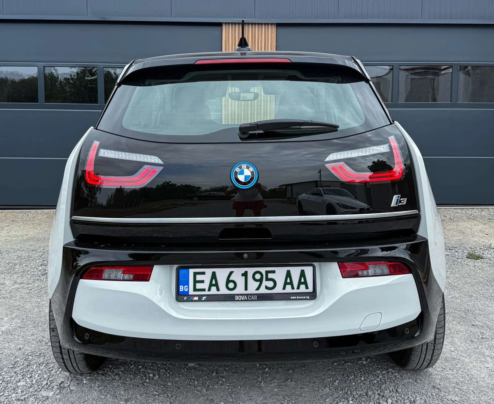 BMW i3 120Ah, 42Kw/h, Термопомпа, Самопаркиране - изображение 4