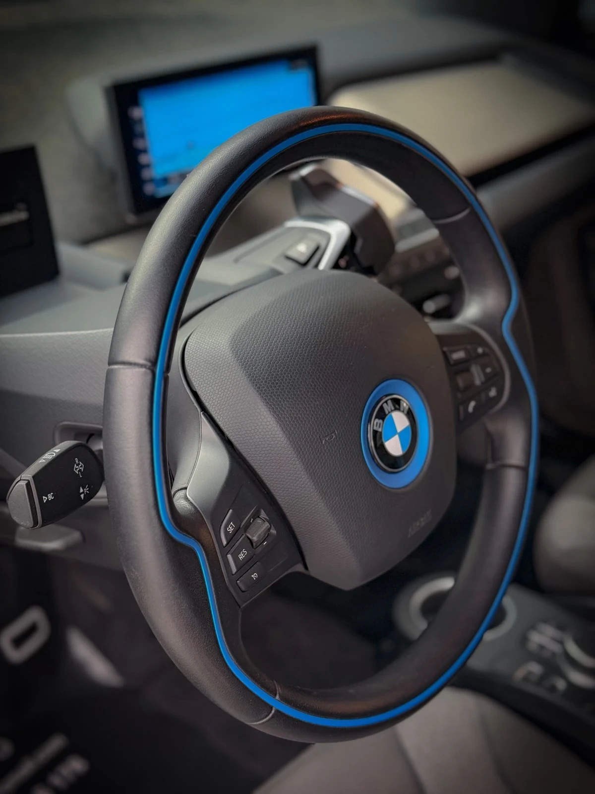 BMW i3 120Ah, 42Kw/h, Термопомпа, Самопаркиране - изображение 10